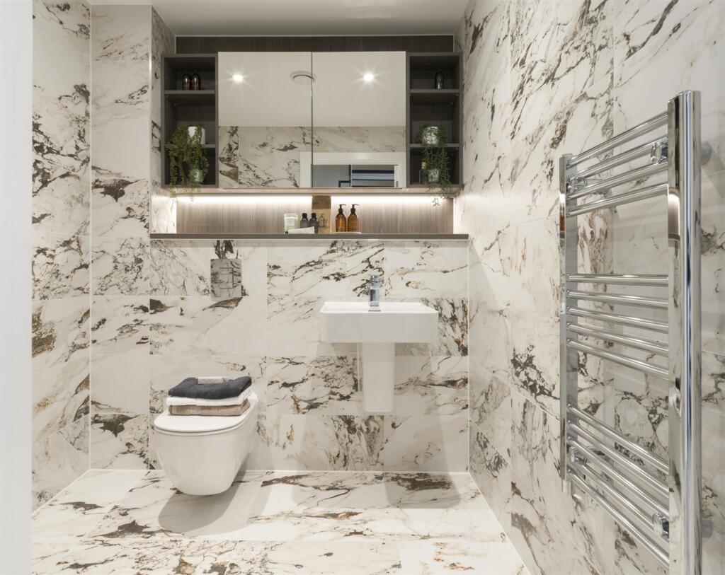 3 bedroom apartment for sale in Three60, Silvercroft Street, Manchester, M15